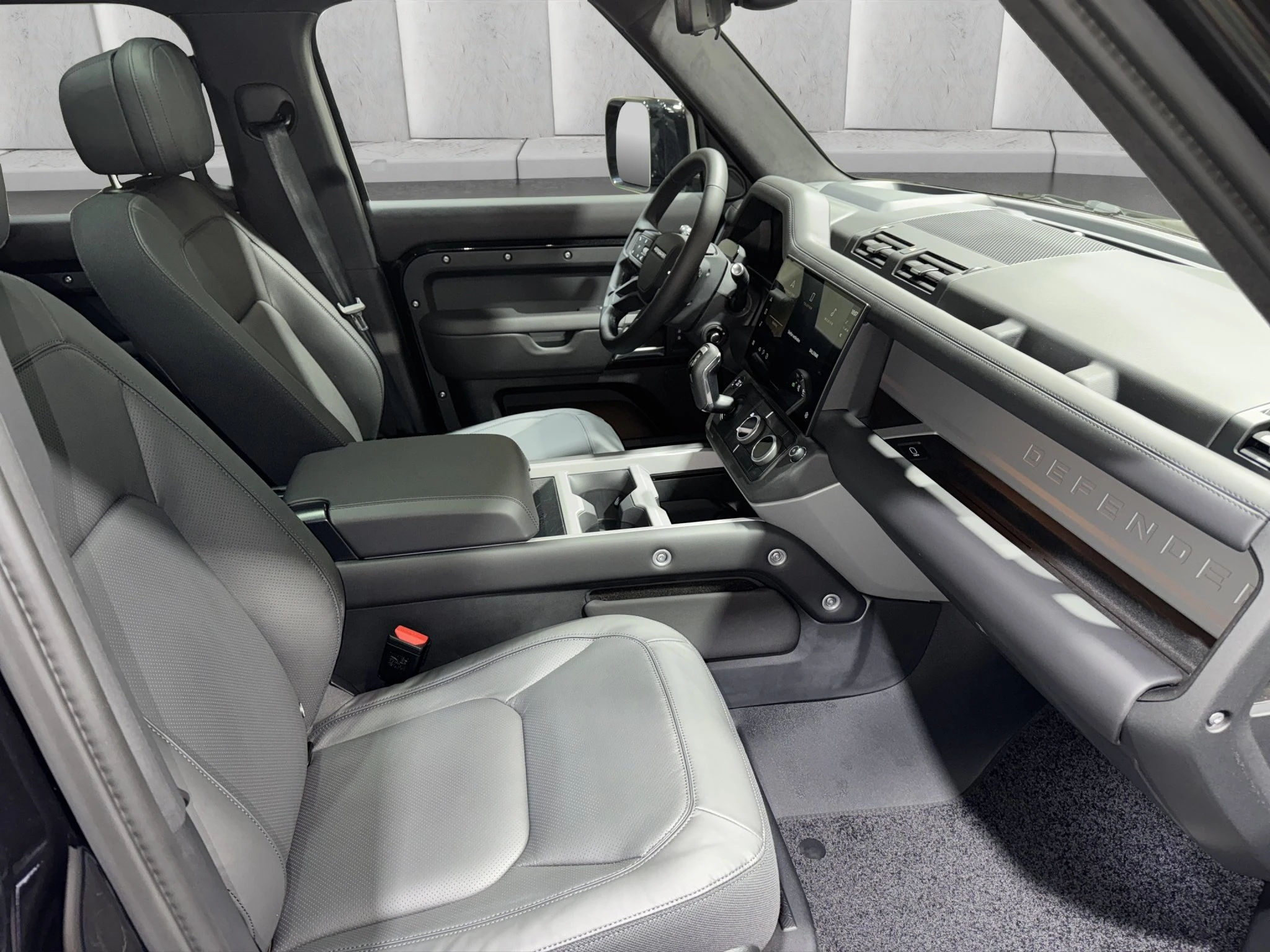 Land Rover-Defender-image-6