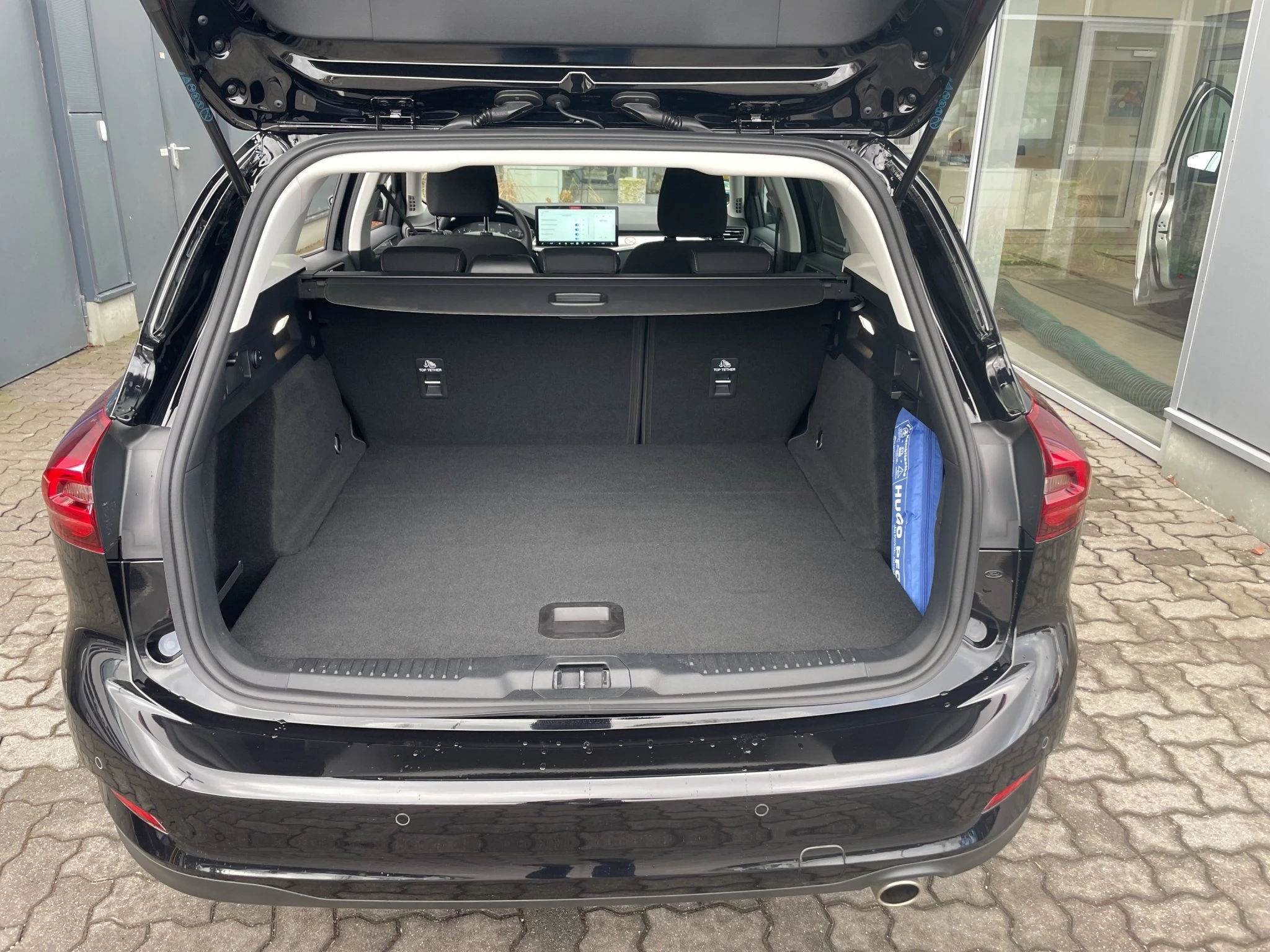 Ford Focus Turnier Titanium Edition NAV | ACC | KAM | GJR