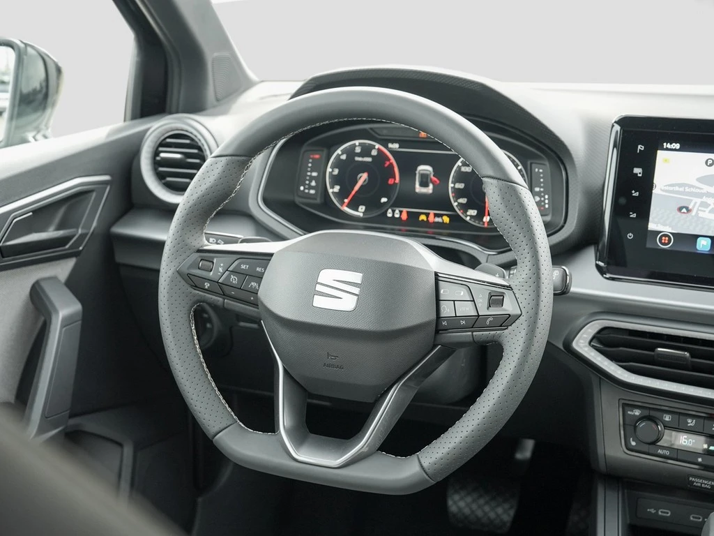 SEAT-Arona-image-10