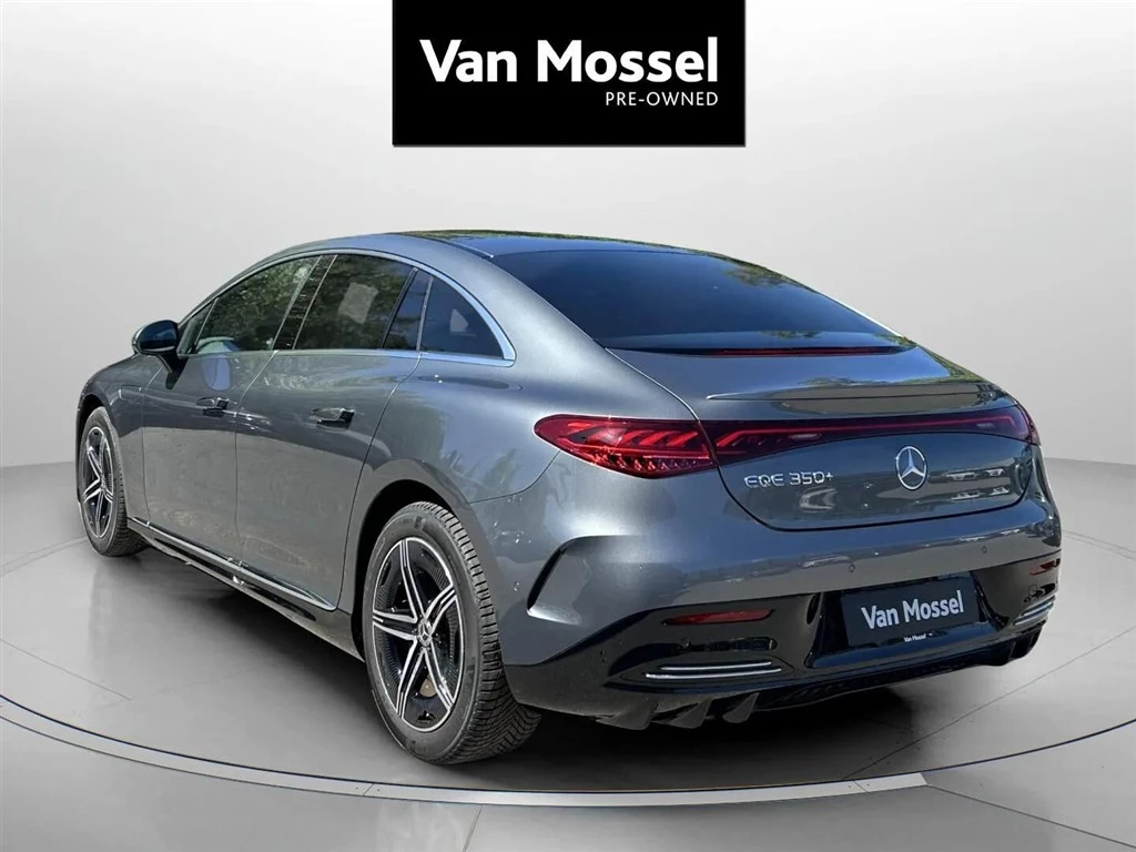 Mercedes-Benz-EQE-image-6