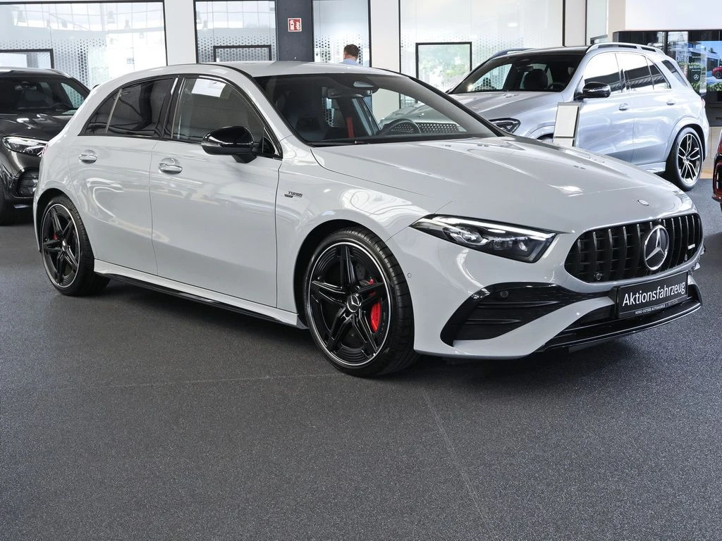 Mercedes-AMG-A-Klasse 35-image-3