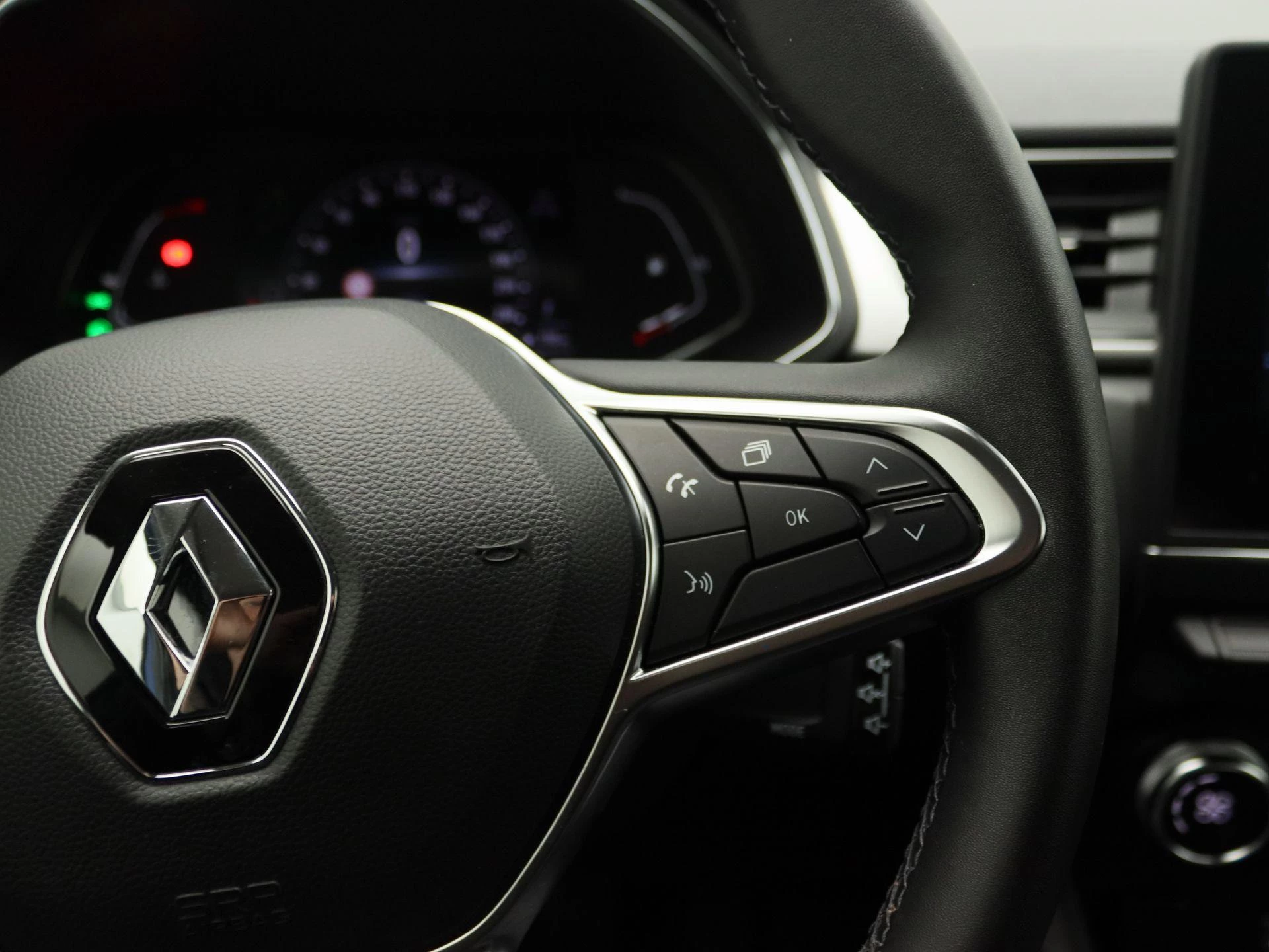 Renault-Captur-image-15