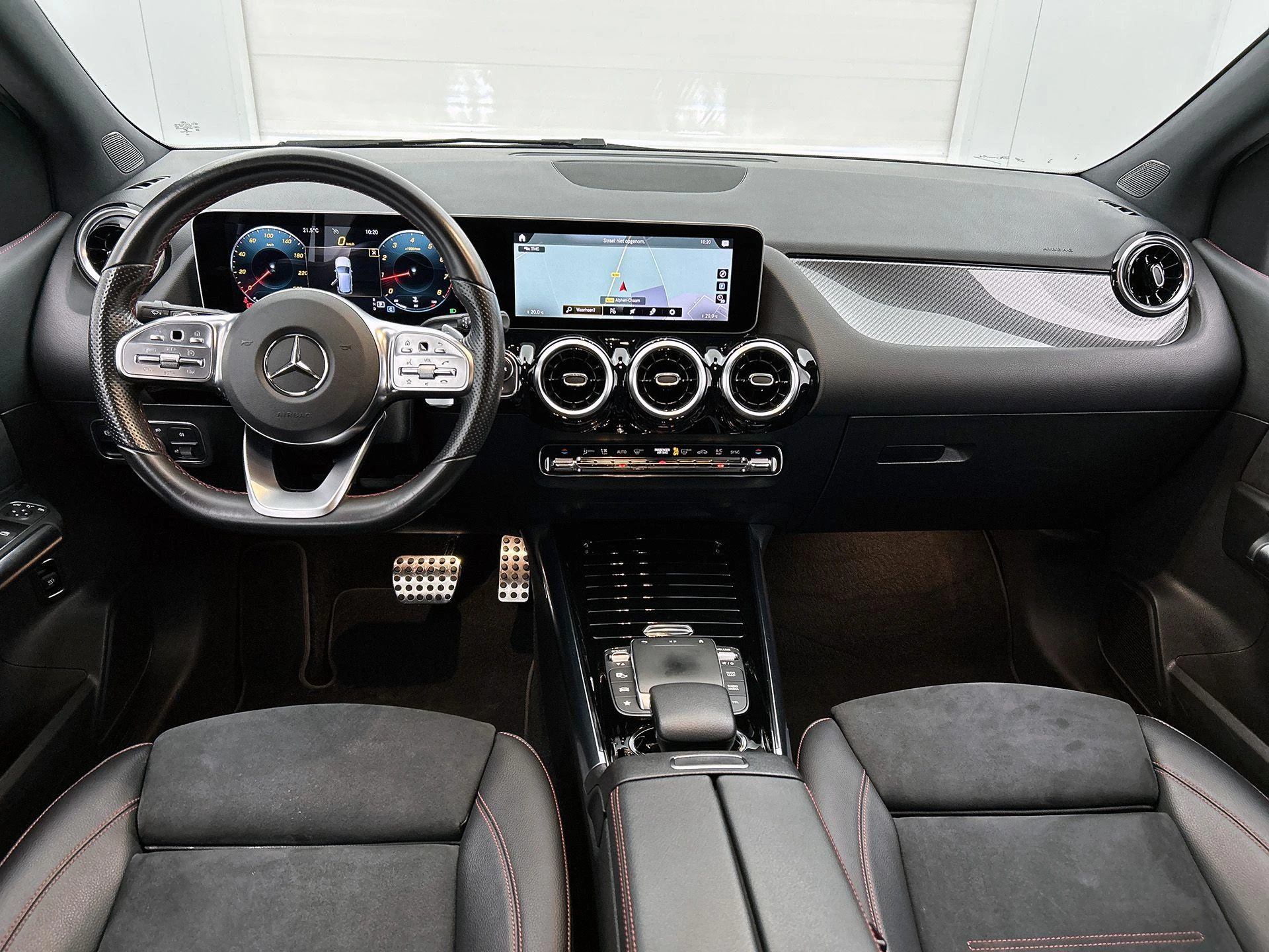 Mercedes-Benz-B-Klasse-image-2