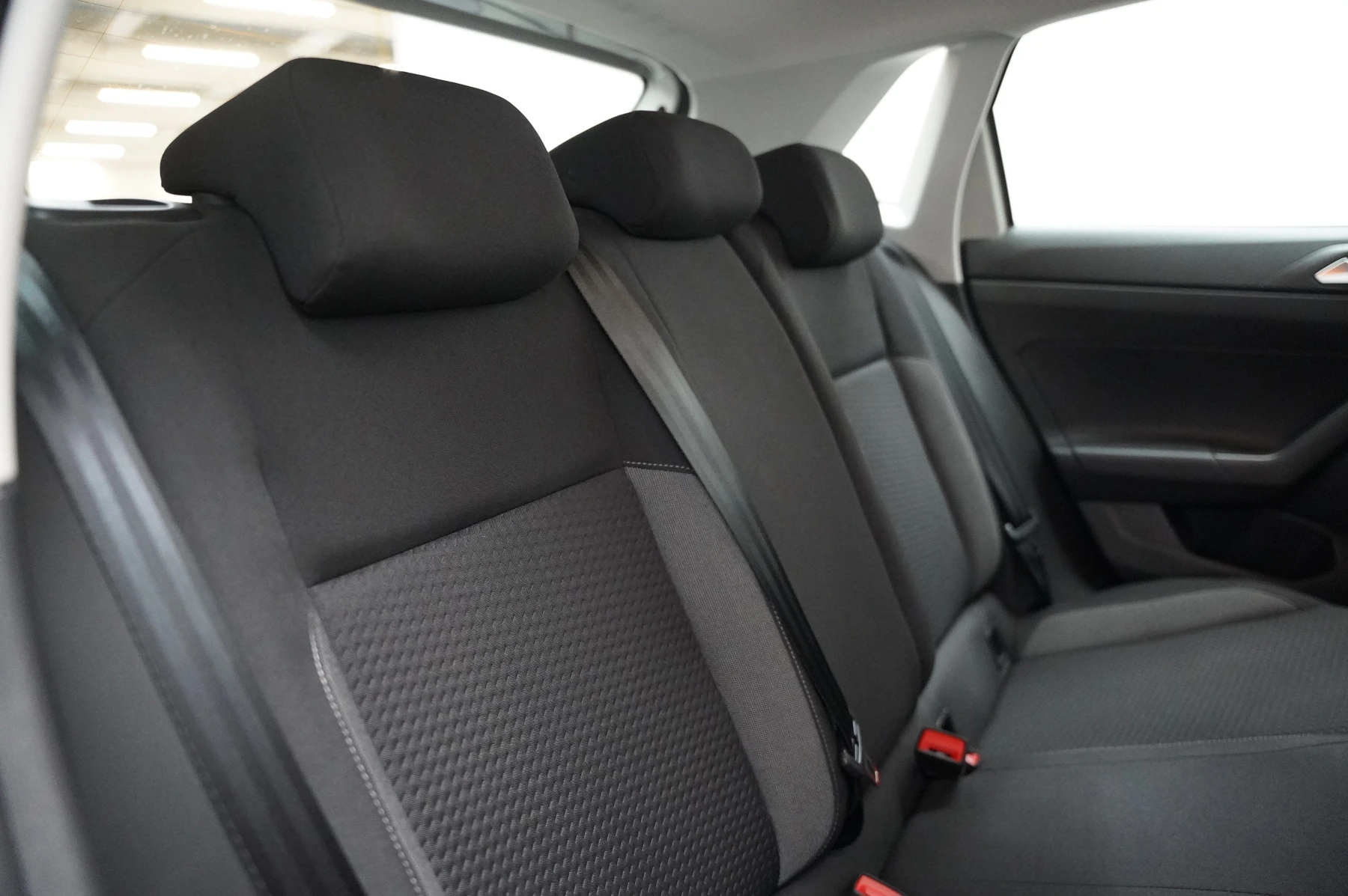 Volkswagen-Polo-image-11