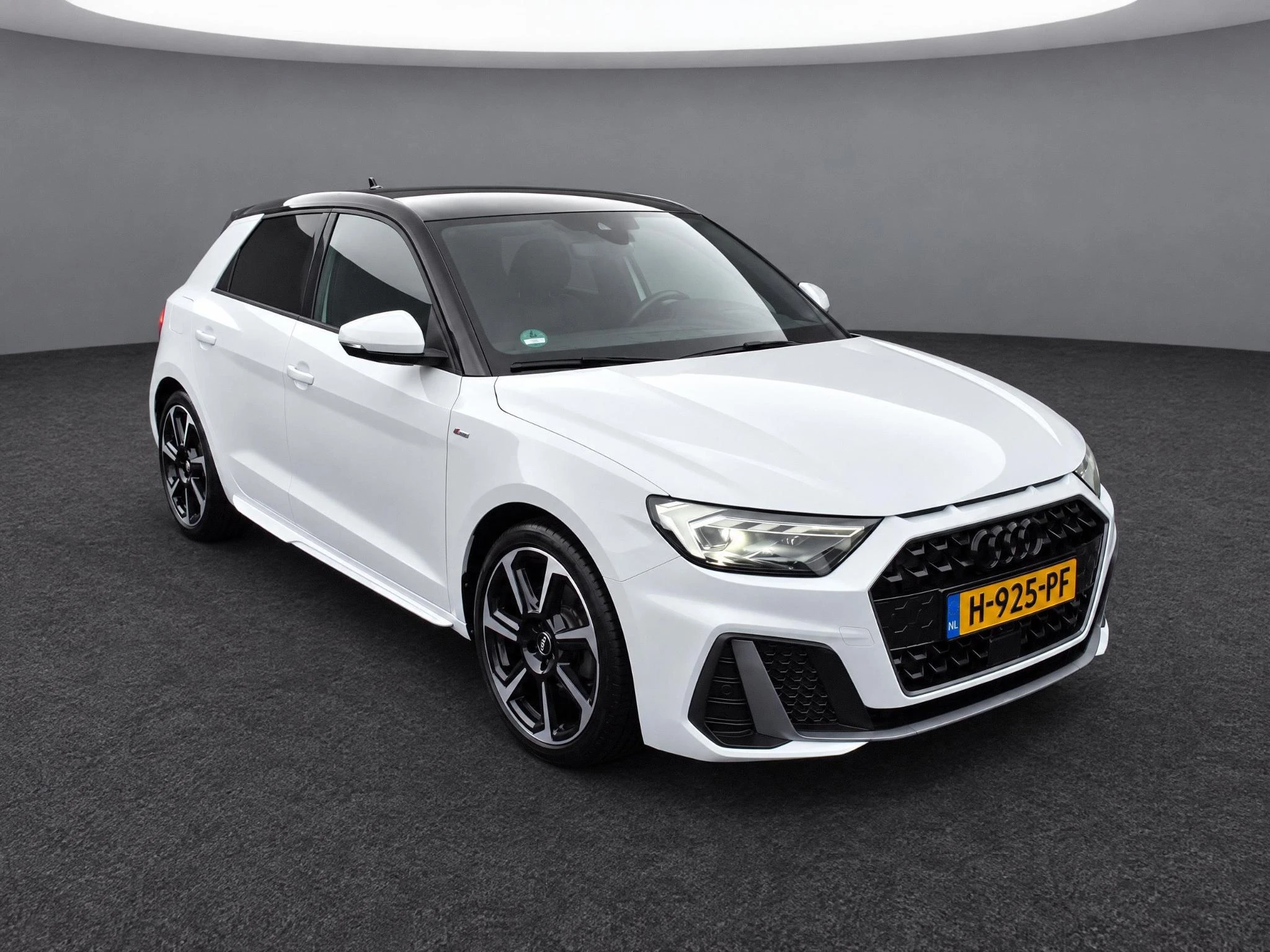 Audi-A1 Sportback-image-5