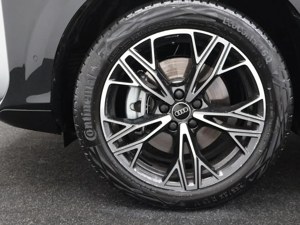 Audi-Q3-image-23