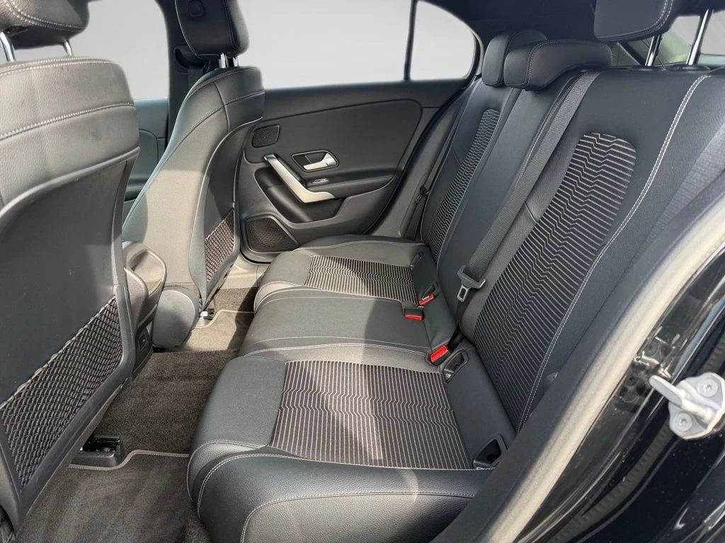 Mercedes-Benz-A-Klasse 250 e-image-9