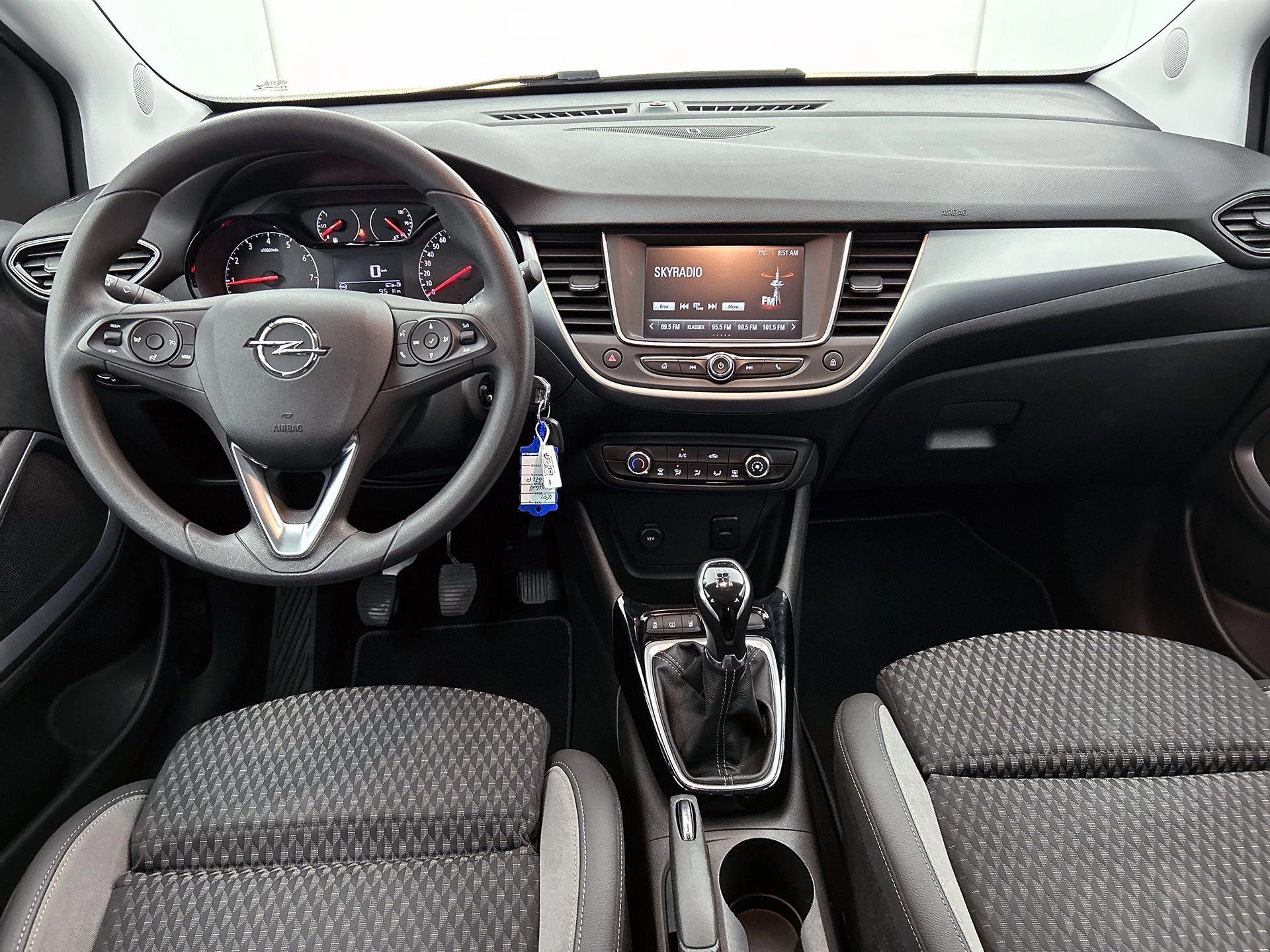 Opel-Crossland X-image-22