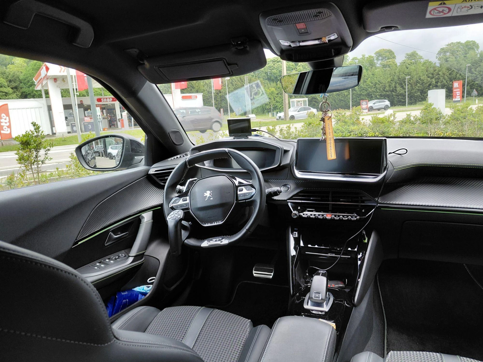 Peugeot-2008-image-6
