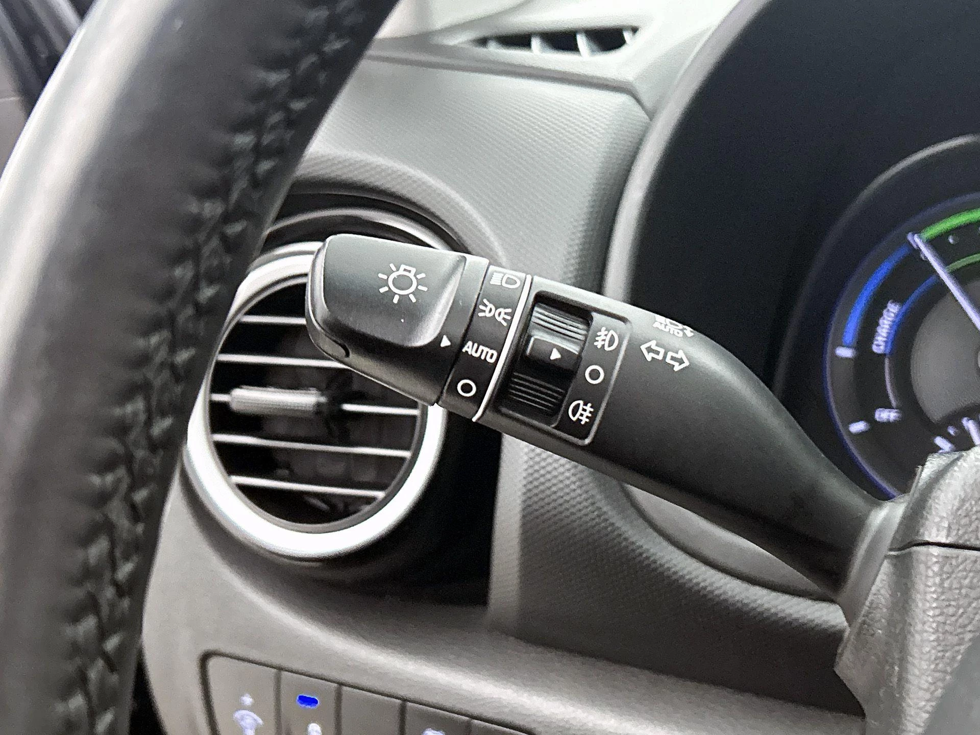 Hyundai-Kona-image-12