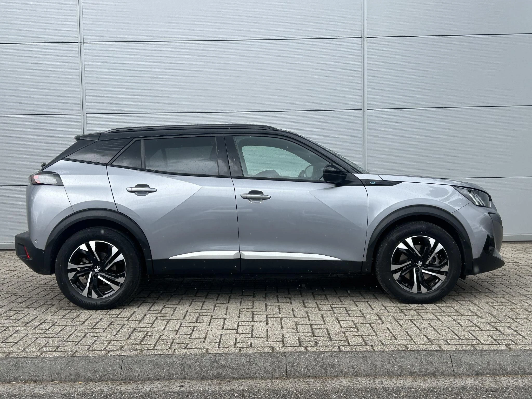Peugeot e-2008 EV GT 50 kWh