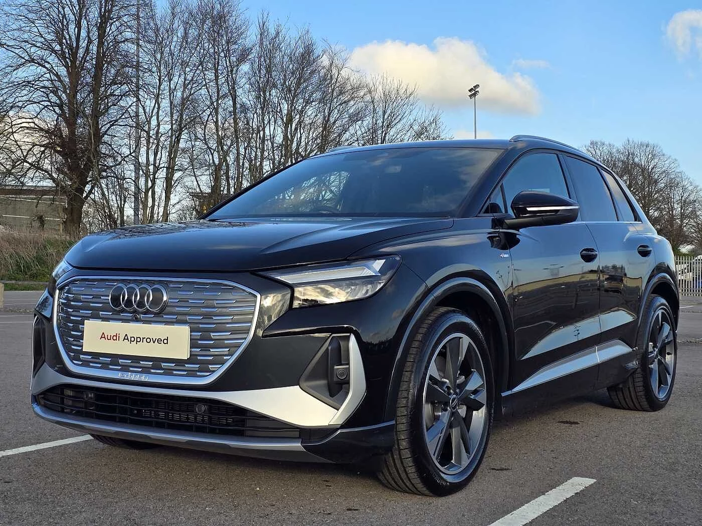 Audi-Q4 e-tron-image-18
