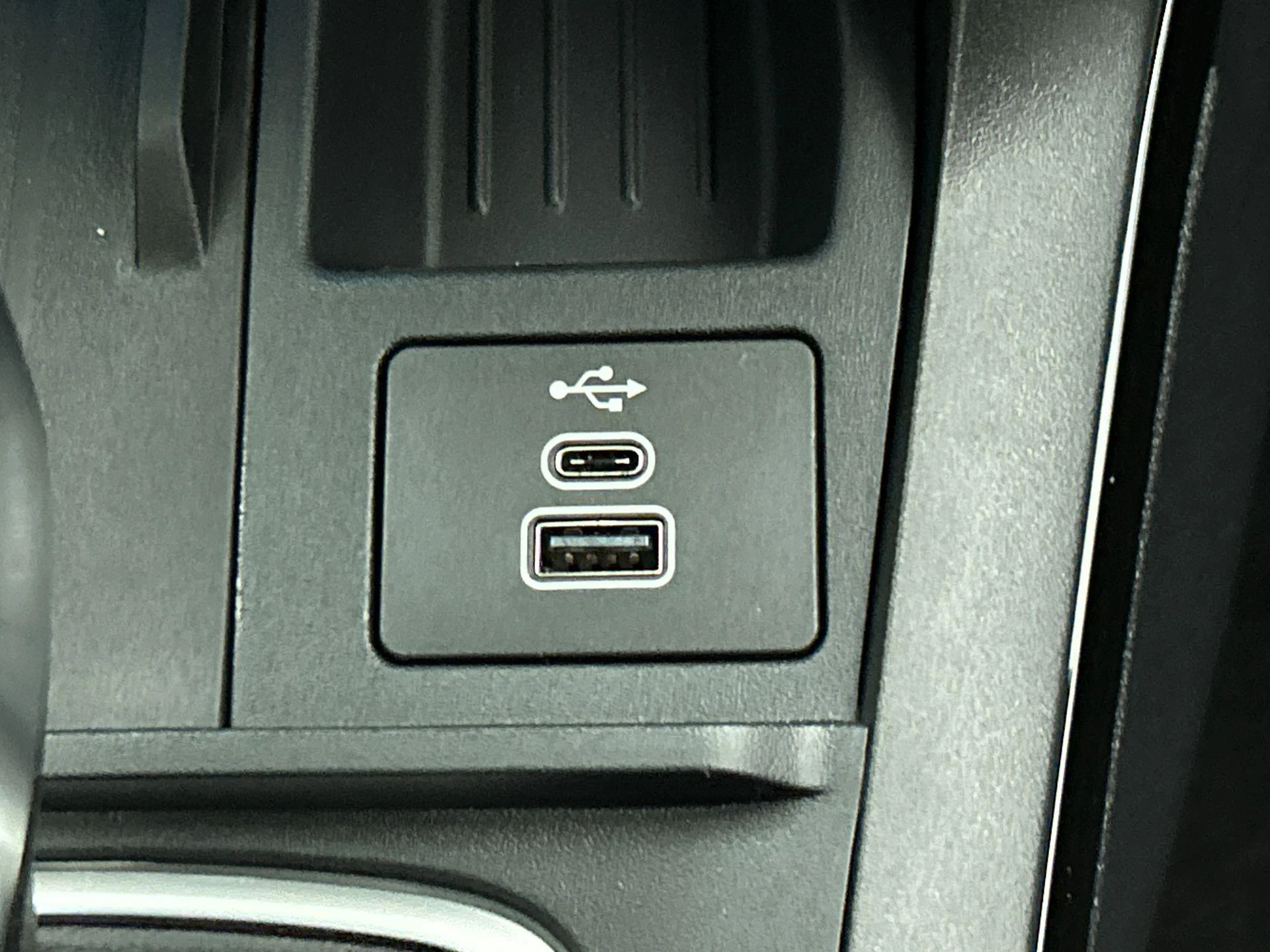 Ford-Puma-image-35