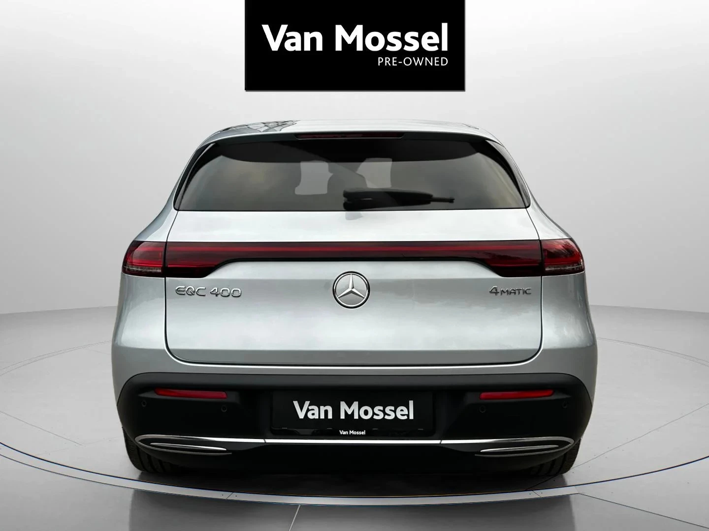 Mercedes-Benz-EQC-image-5