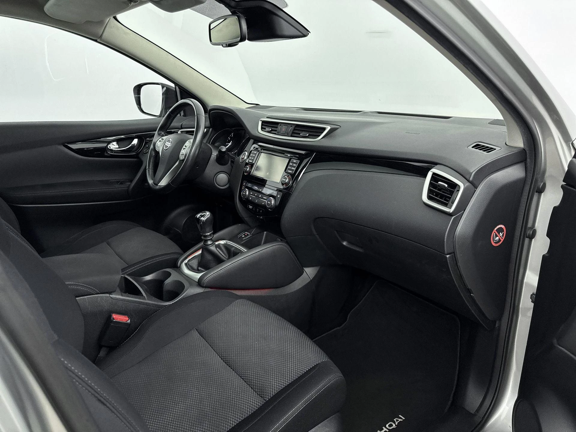Nissan-QASHQAI-image-16