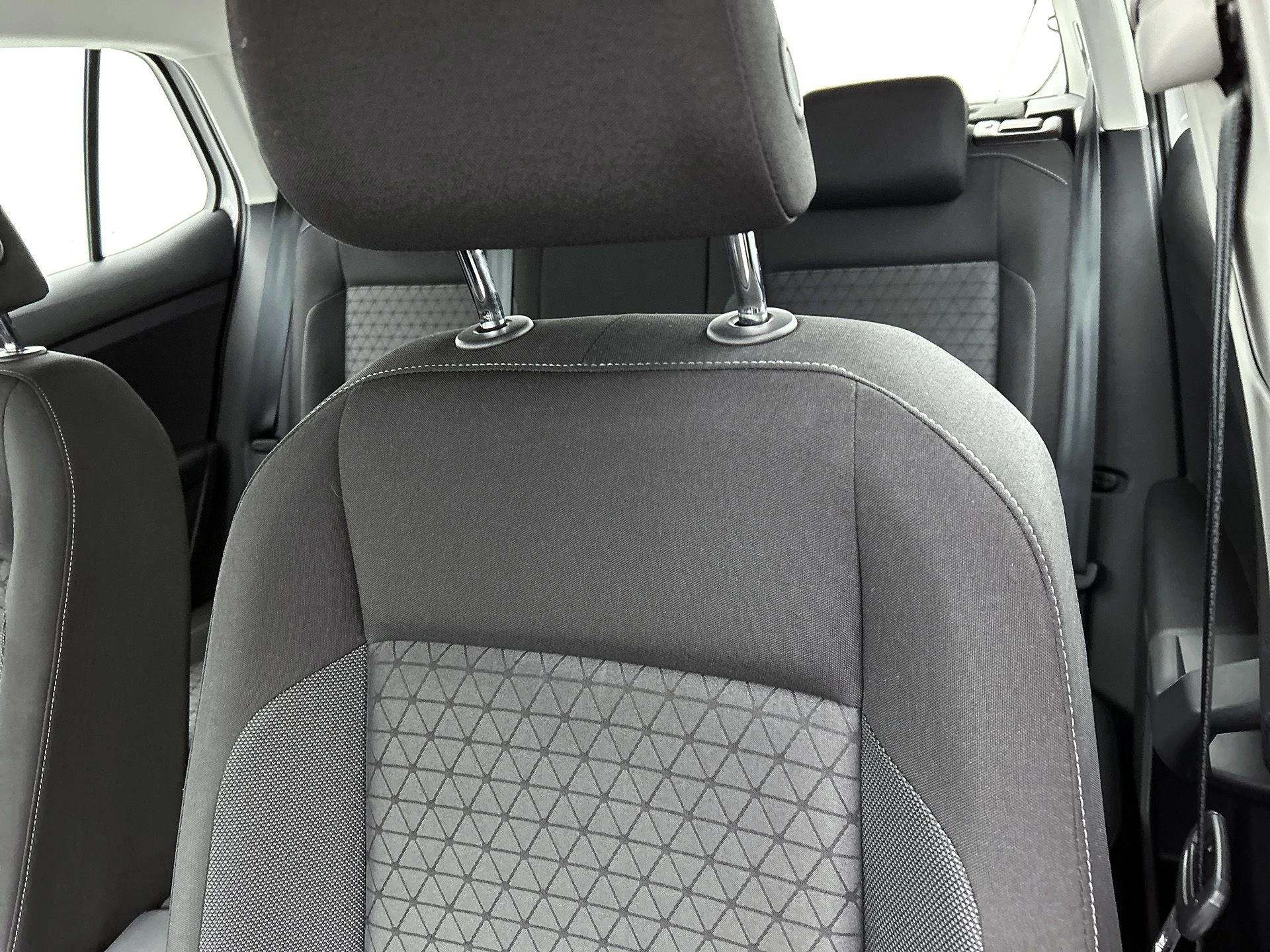 Volkswagen-T-Cross-image-10