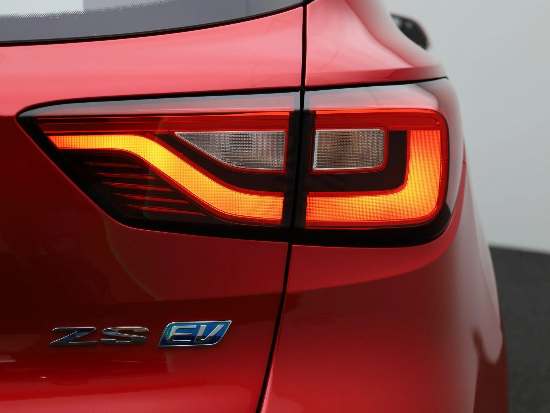 MG-ZS EV-image-38