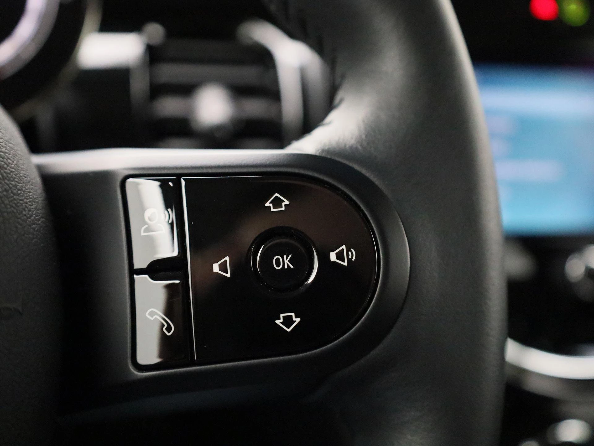 MINI Cooper Mini 5 door (100 kW)