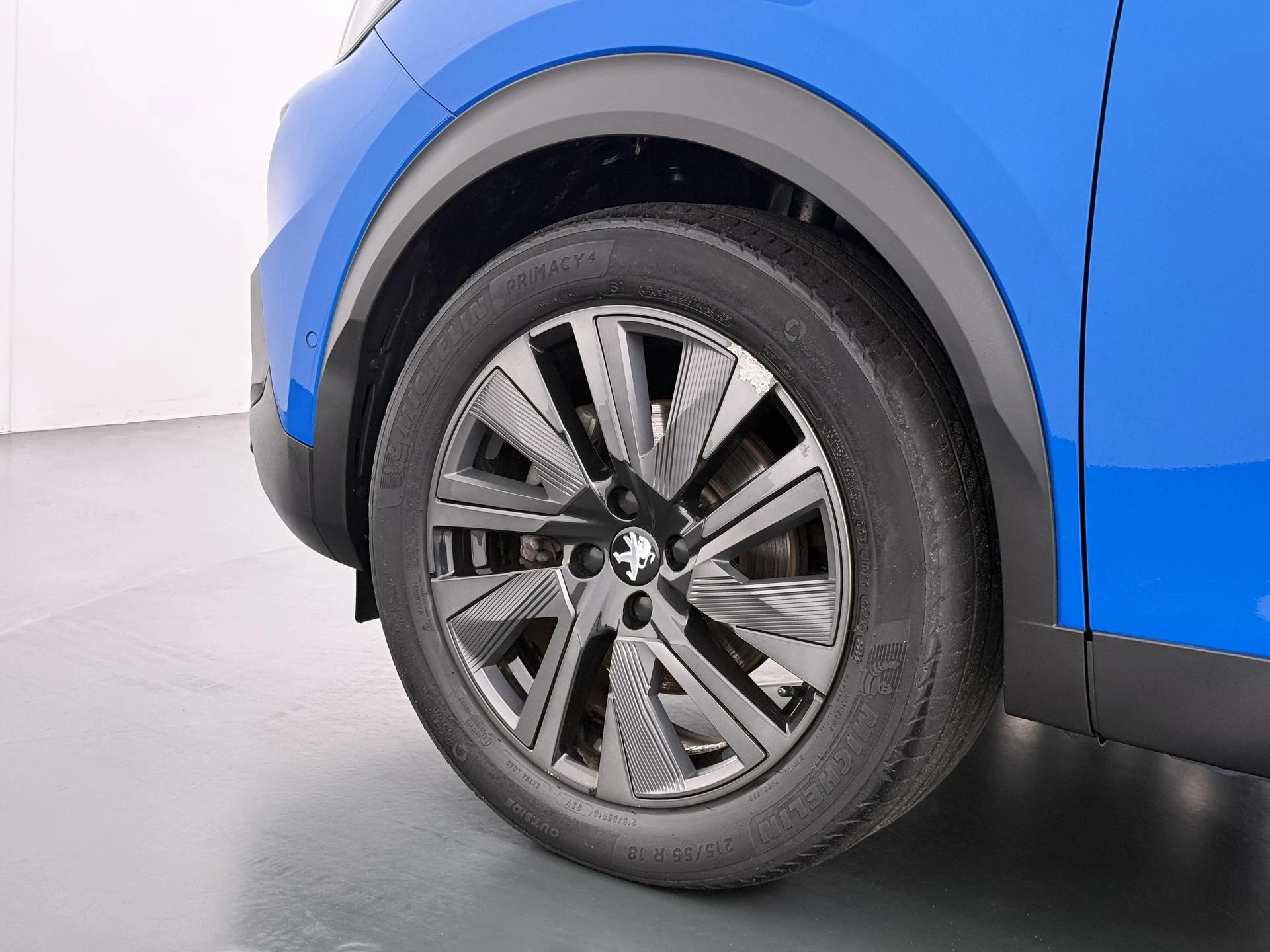 Peugeot-e-2008-image-14