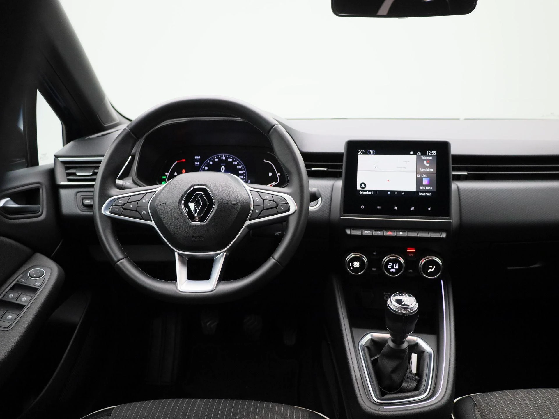 Renault-Clio-image-6