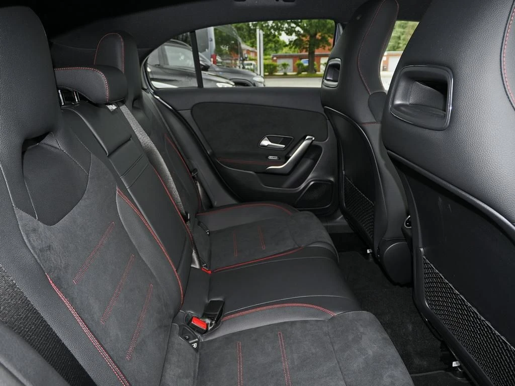 Mercedes-Benz-A-Klasse 200-image-13