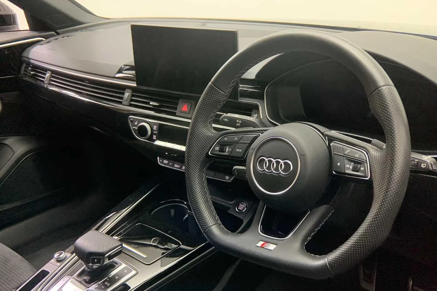 Audi-A4-image-5