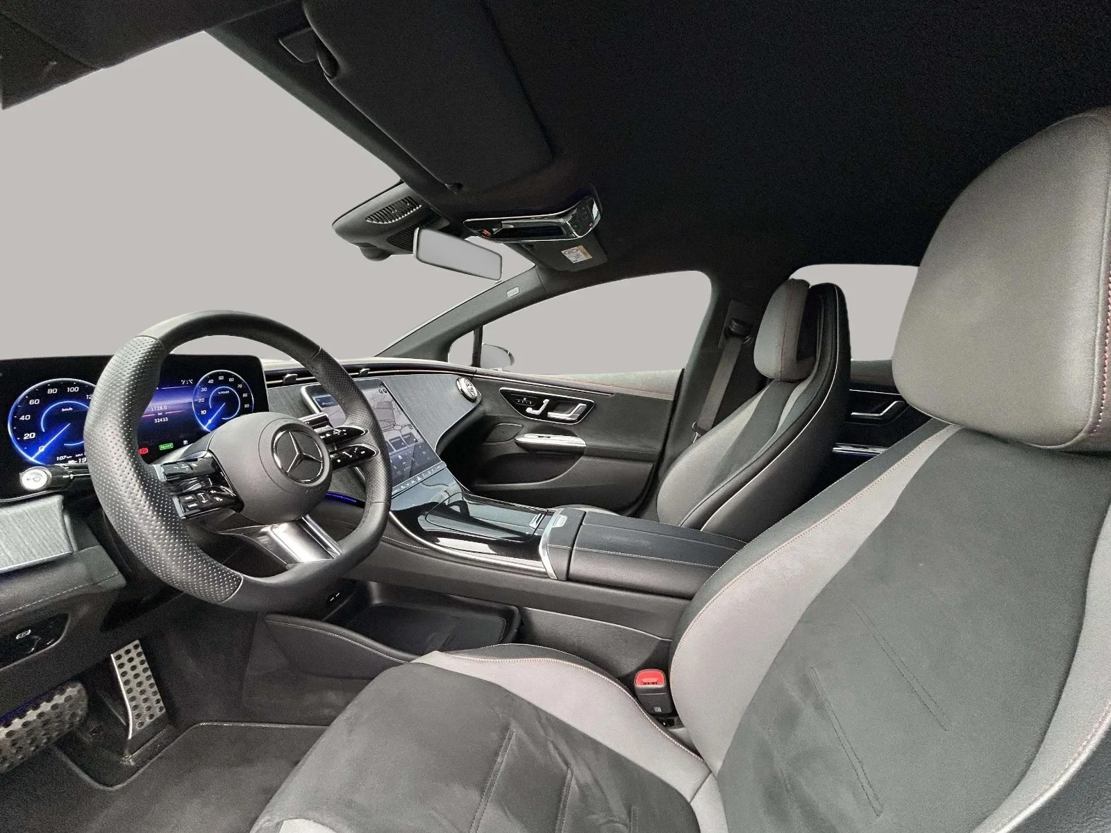 Mercedes-Benz-EQE-image-9