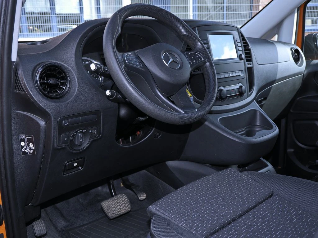 Mercedes-Benz-Vito 114-image-7