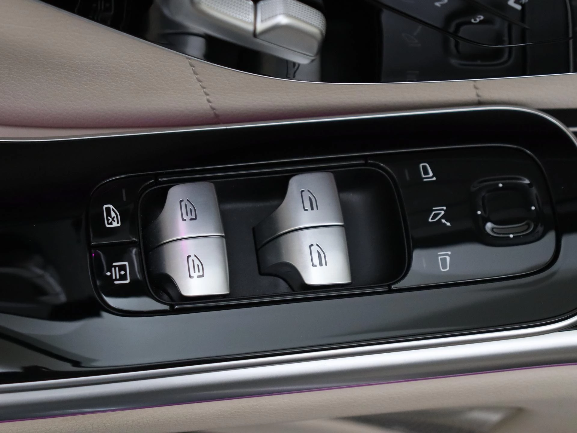 Mercedes-Benz-S-Klasse-image-27