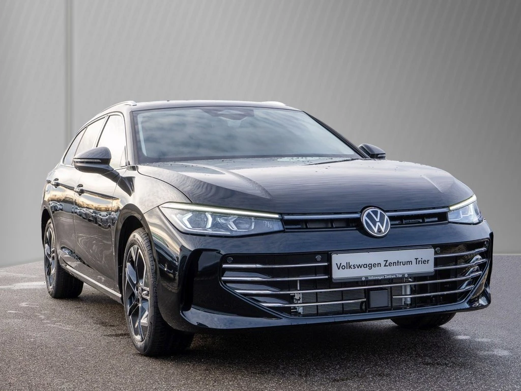 Volkswagen Passat Variant 1.5 TSI DSG eHybrid Elegance AHK