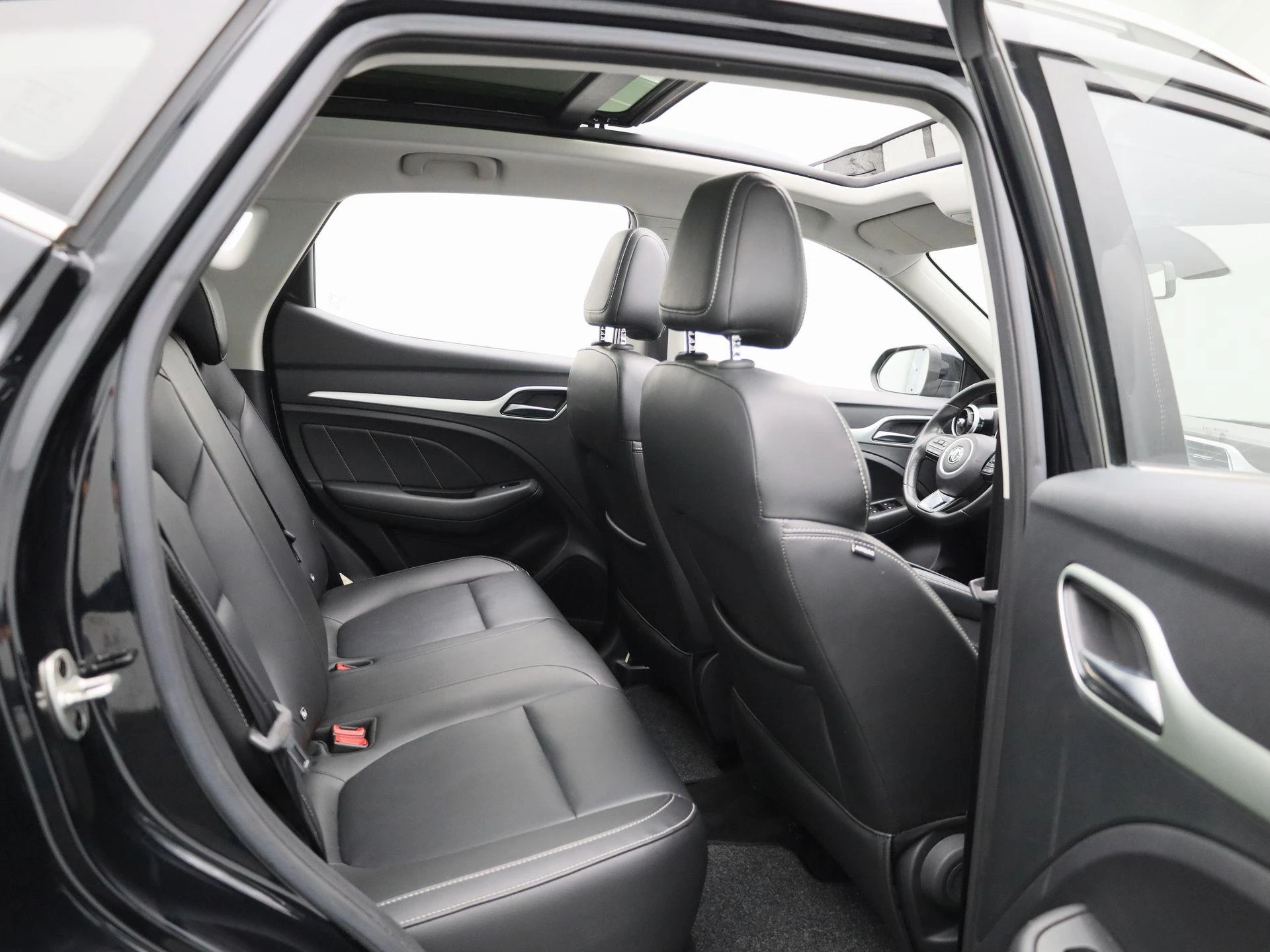MG-ZS EV-image-35
