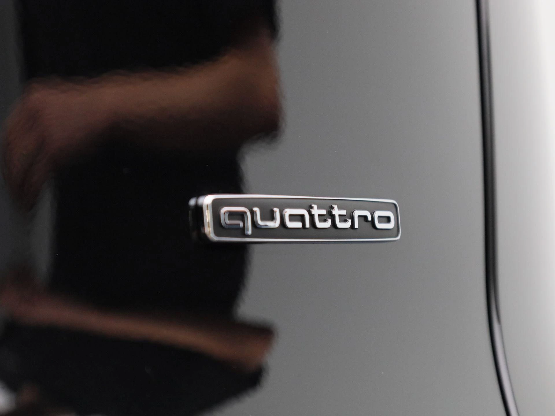 Audi Q5 2.0 TFSI e-hybrid quattro S edition Competition