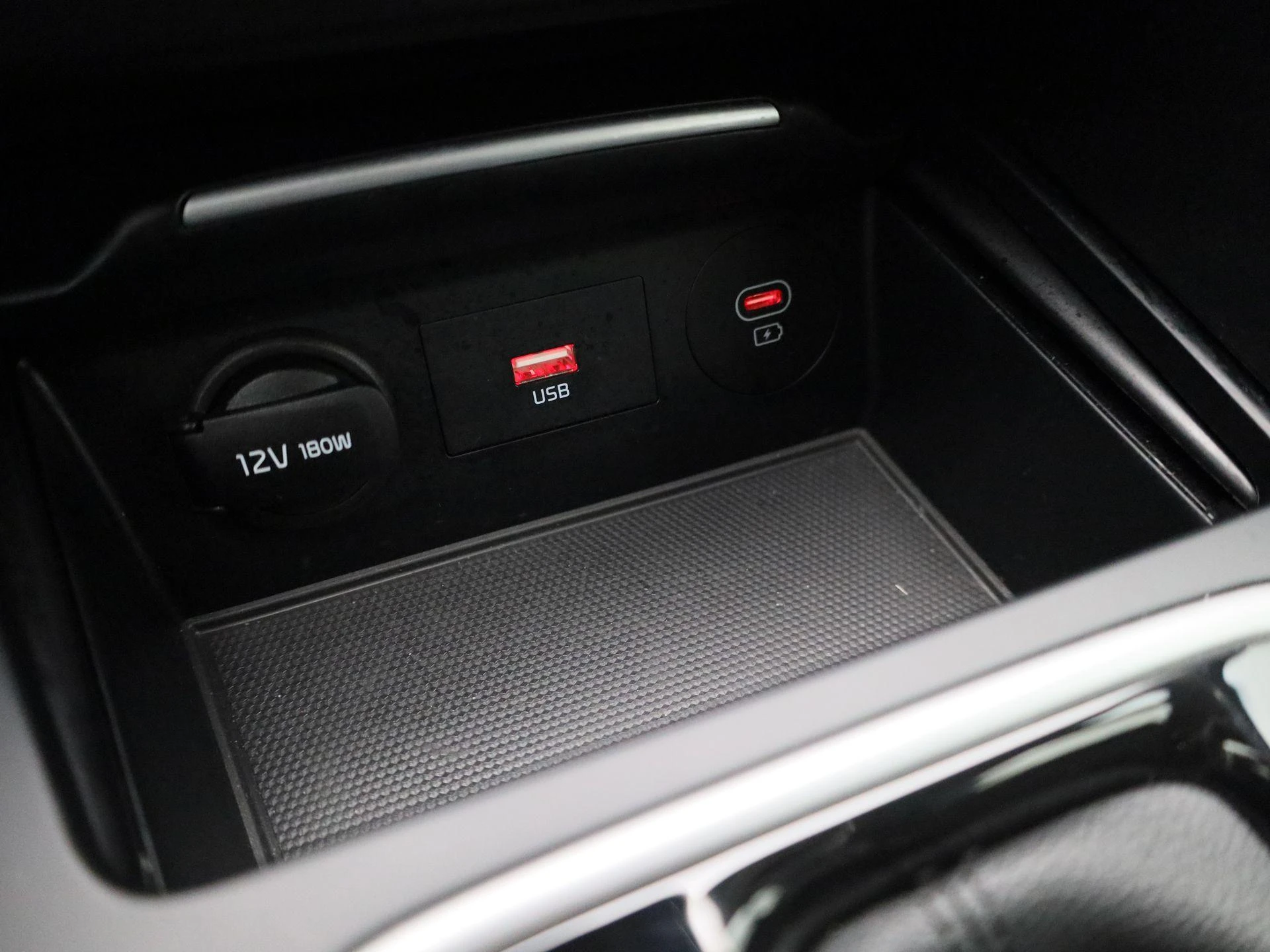 Kia-Ceed Sportswagon-image-22