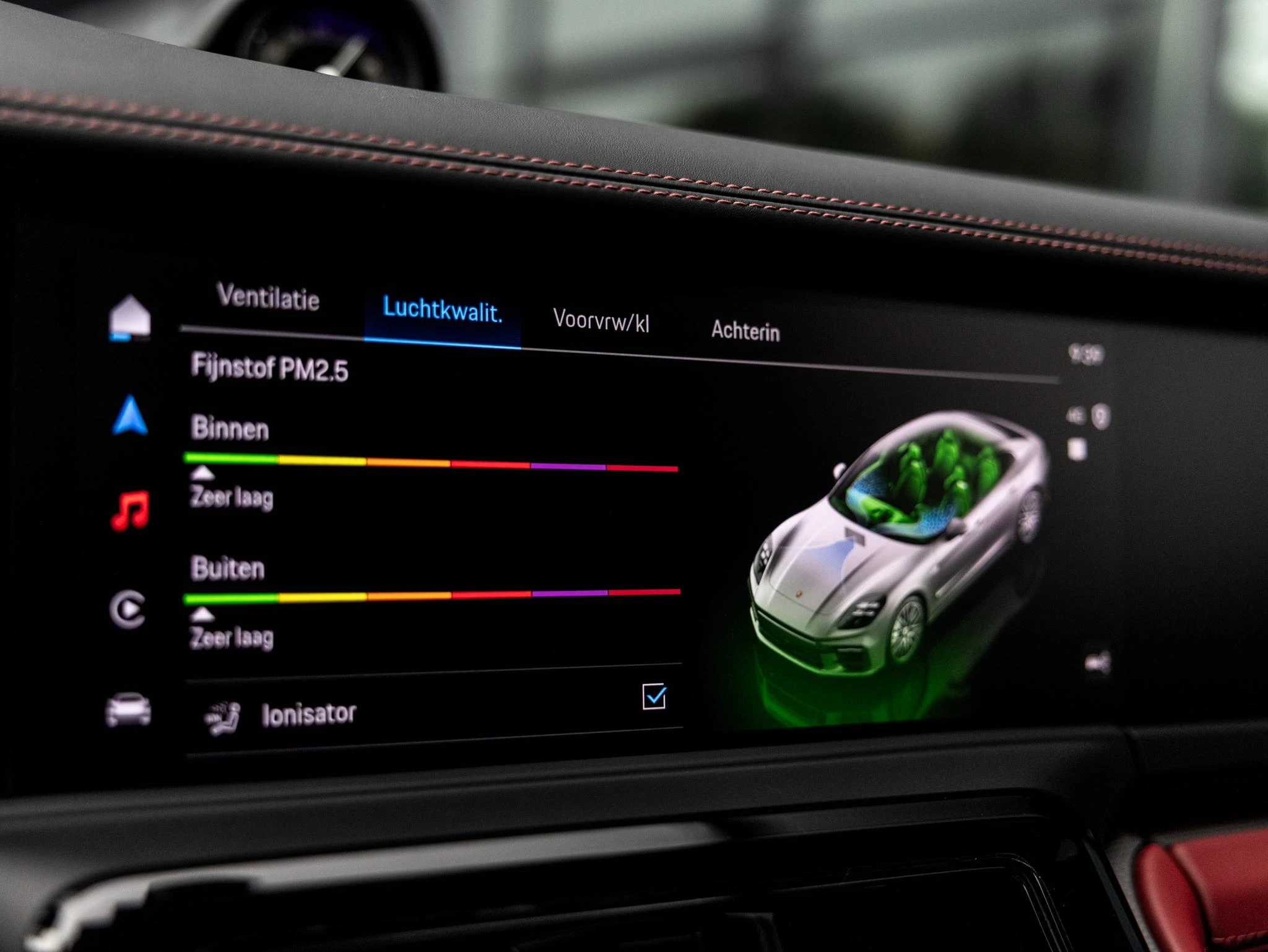 Porsche-Panamera-image-44