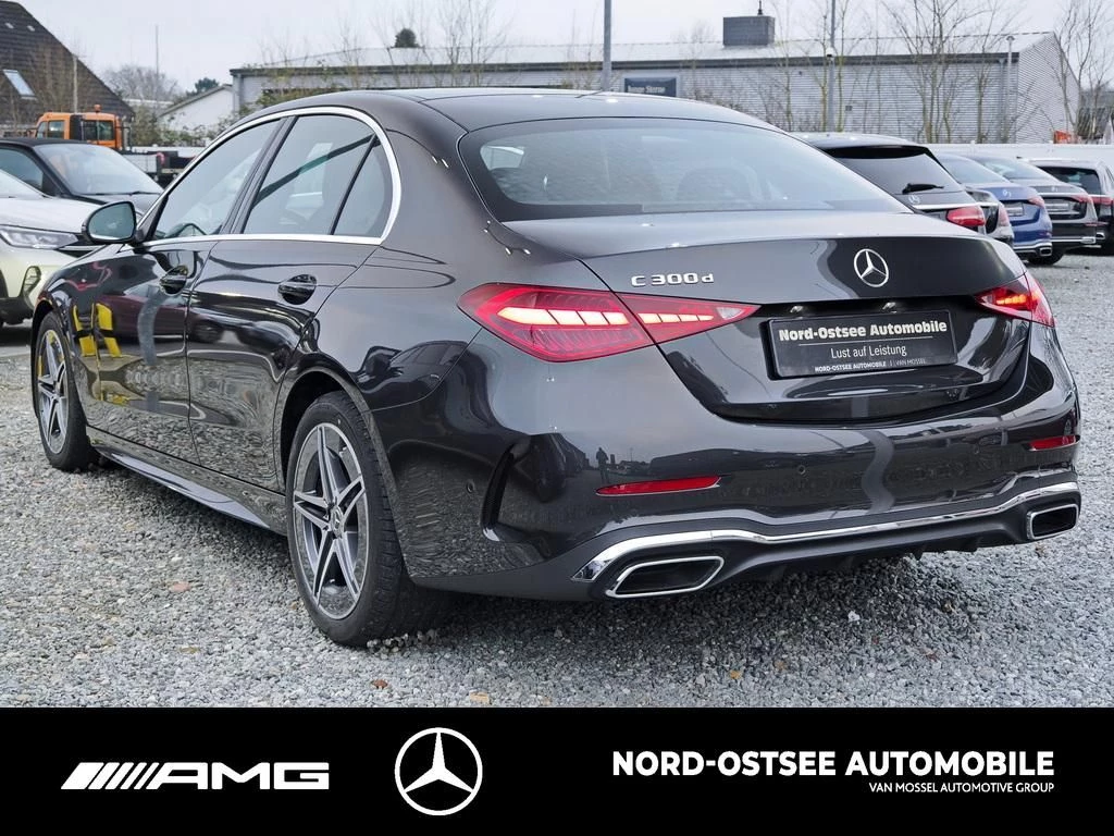 Mercedes-Benz-C-Klasse-image-3