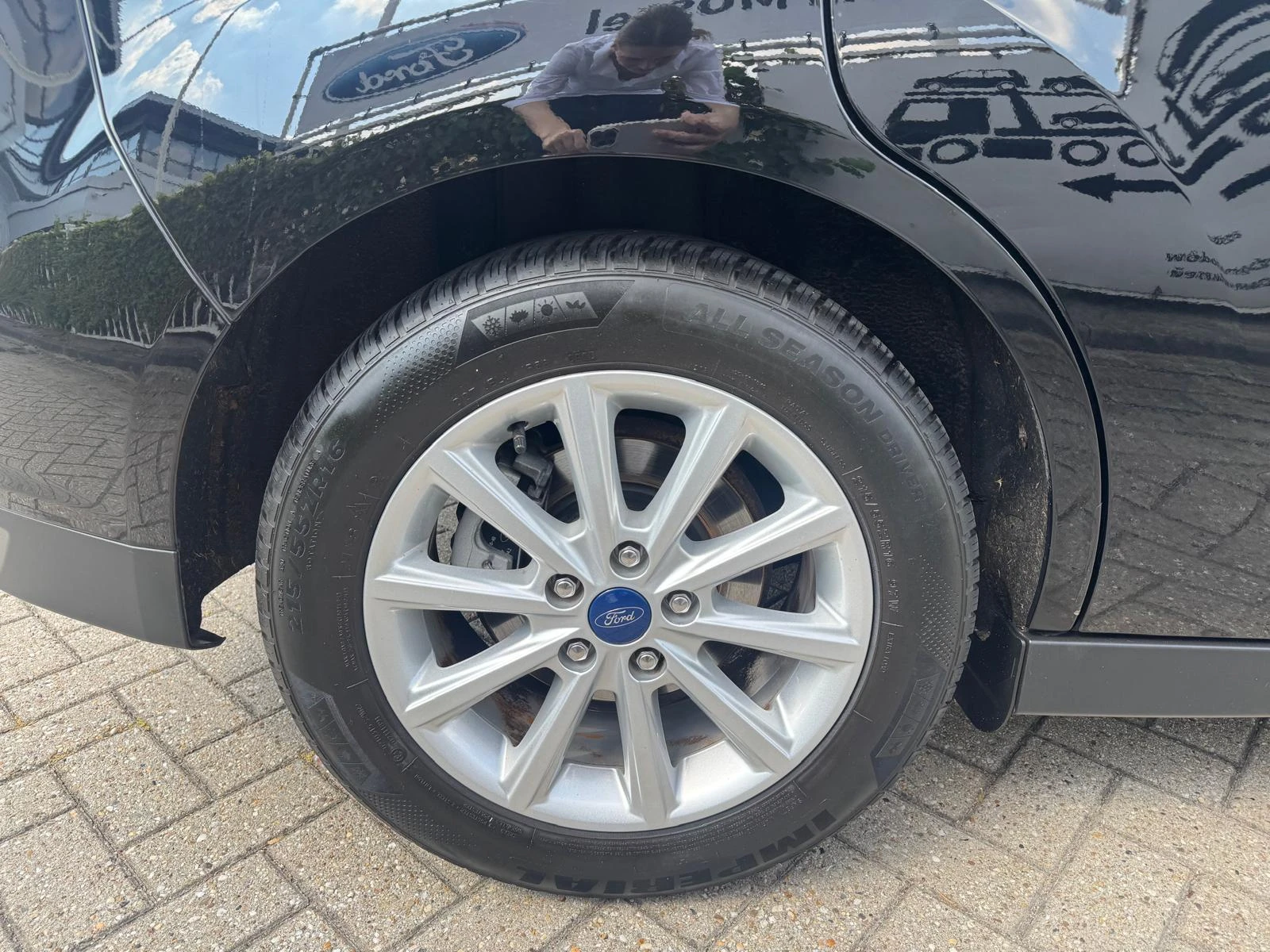 Ford-C-MAX-image-7