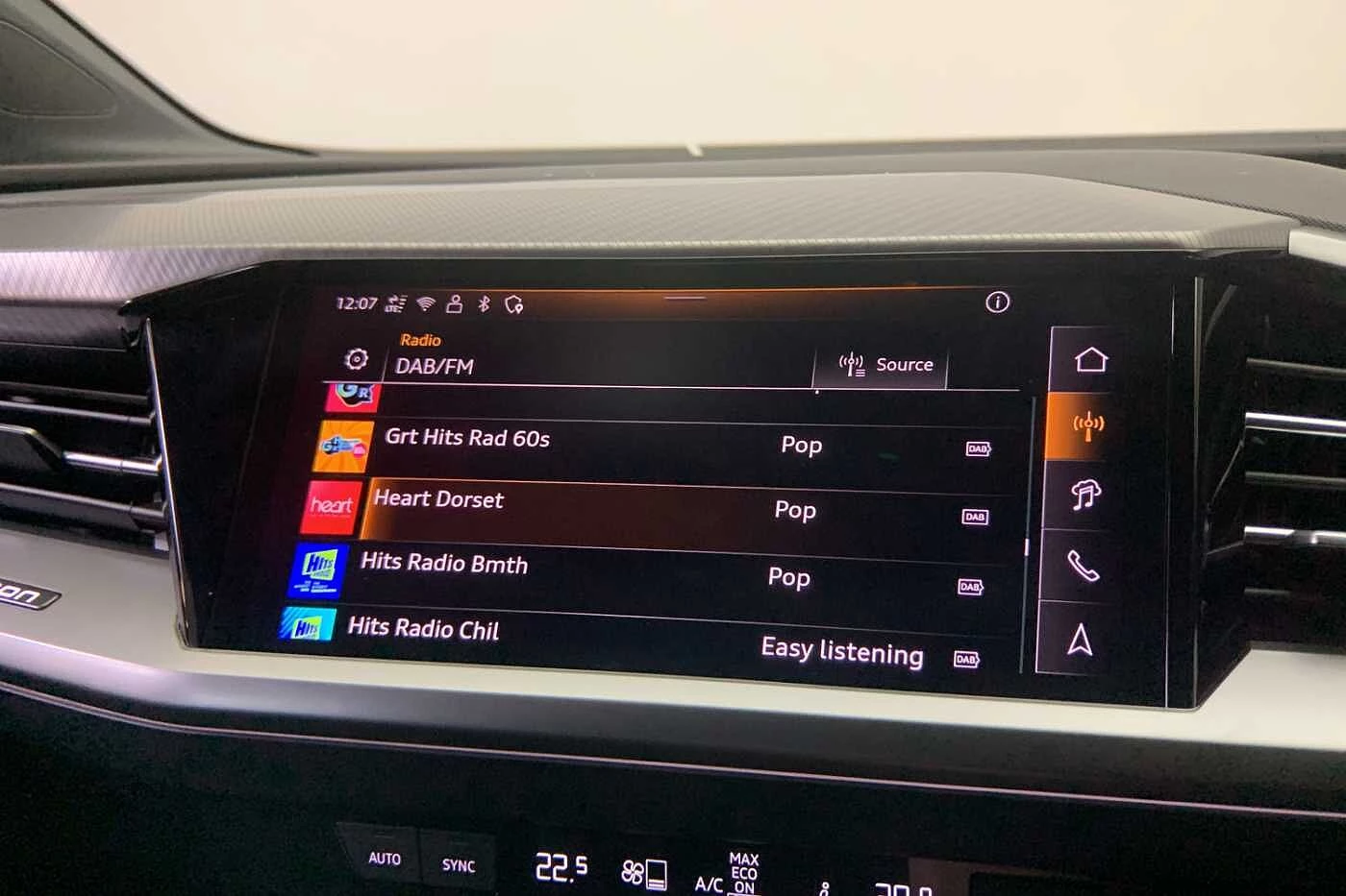Audi-Q4 Sportback e-tron-image-15