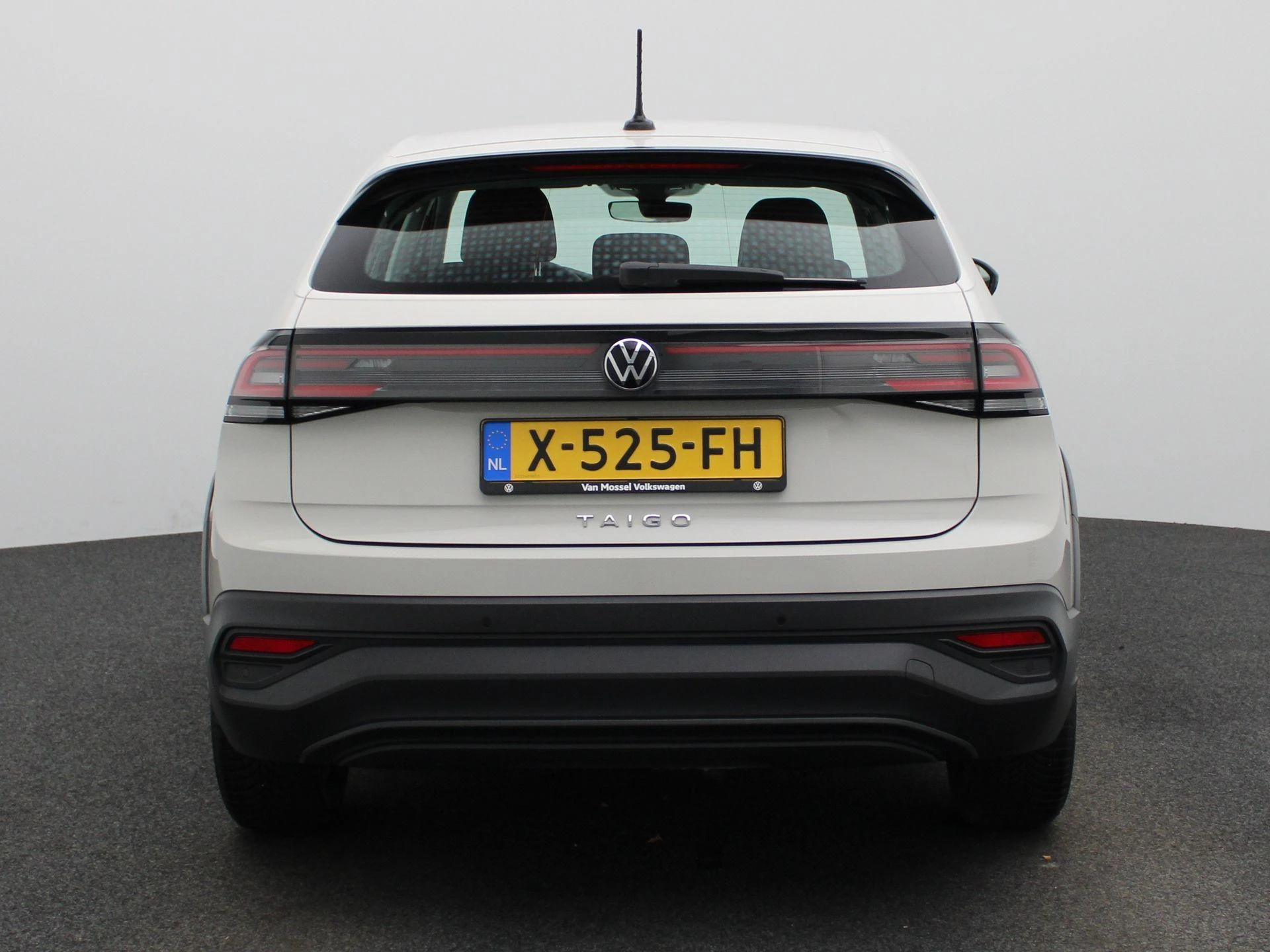 Volkswagen-Taigo-image-4
