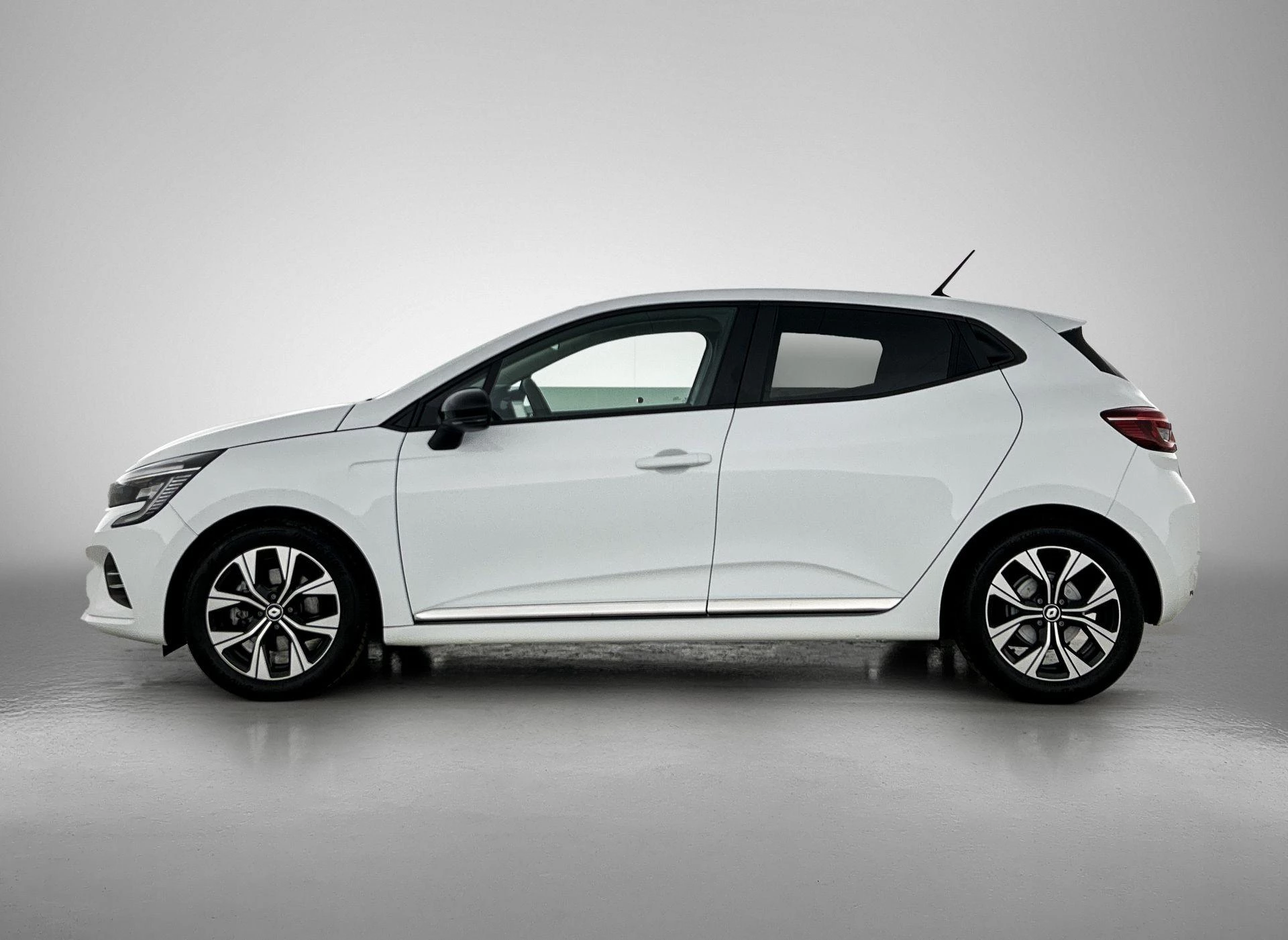Renault-Clio-image-1