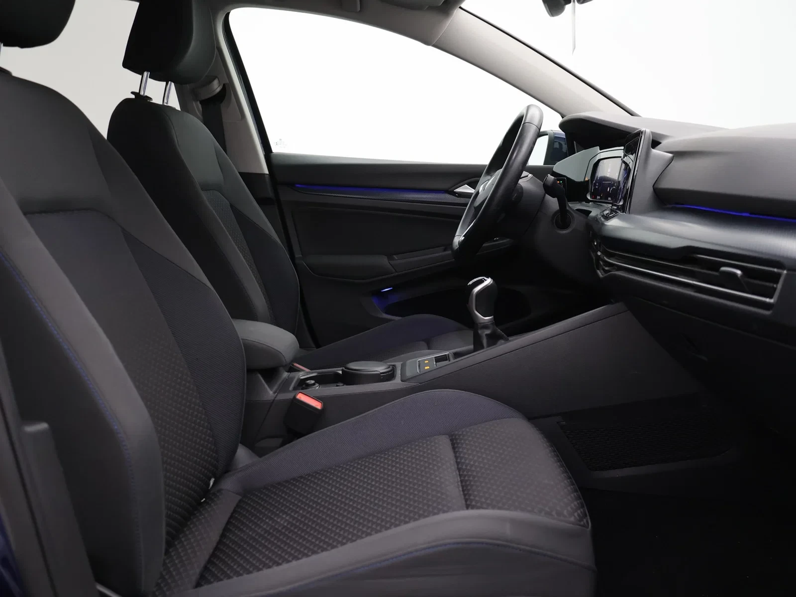 Volkswagen Golf VIII Golf 1.5TSI 131PK *VIRTUAL COCKPIT*CAMERA*ACC*PDC*NAVI*APP-CONNECT*ZETELVERWARMING*AIRCO*BLTH*...*