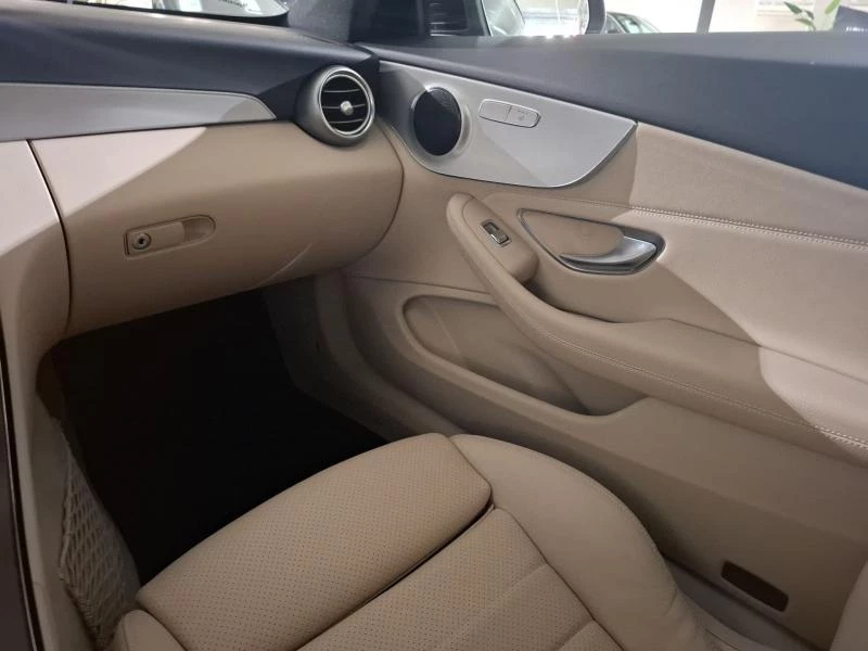 Mercedes-Benz-Classe C-image-8