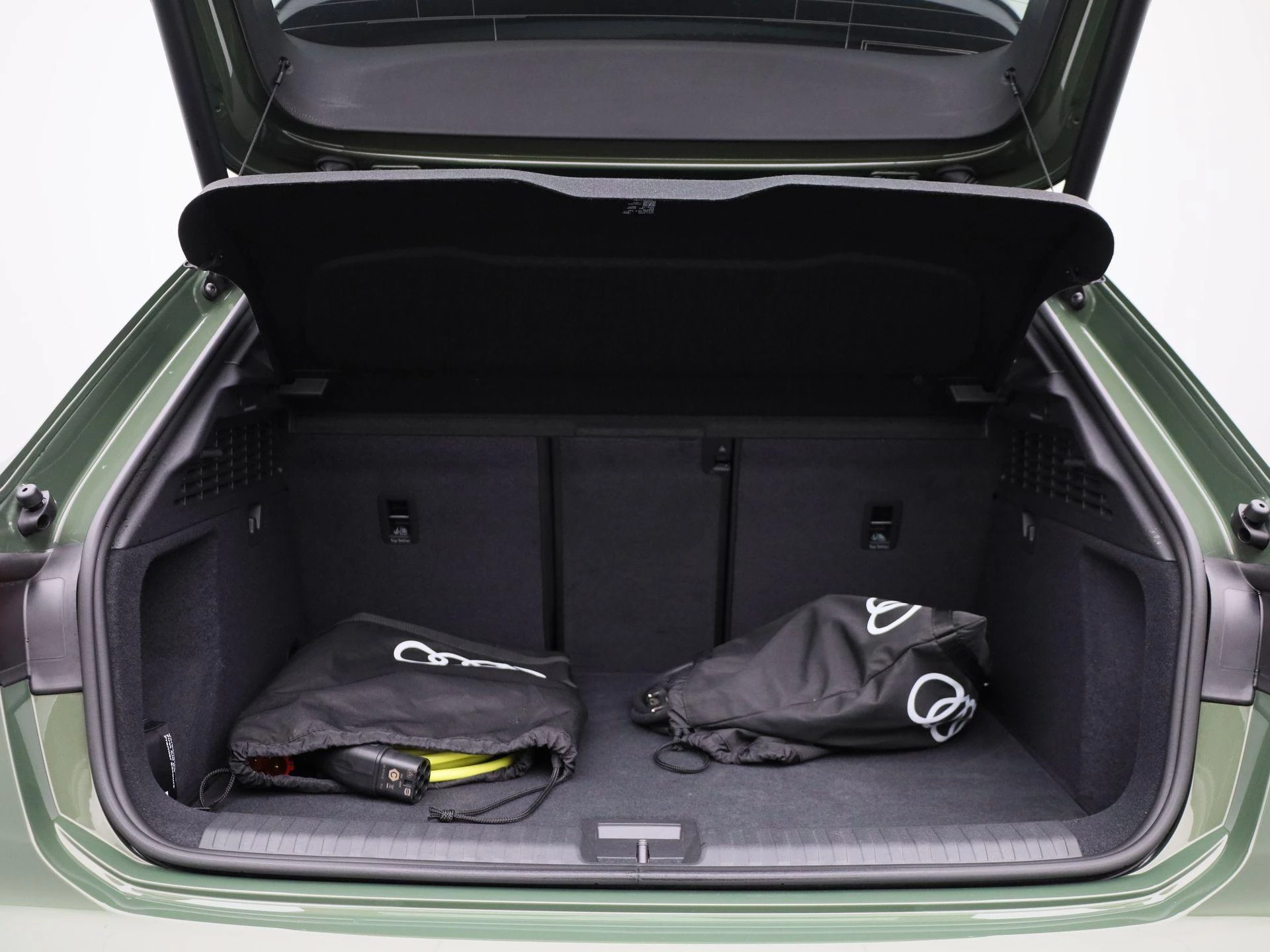 Audi A3 Sportback 45 TFSI e S edition Competition 272 PK