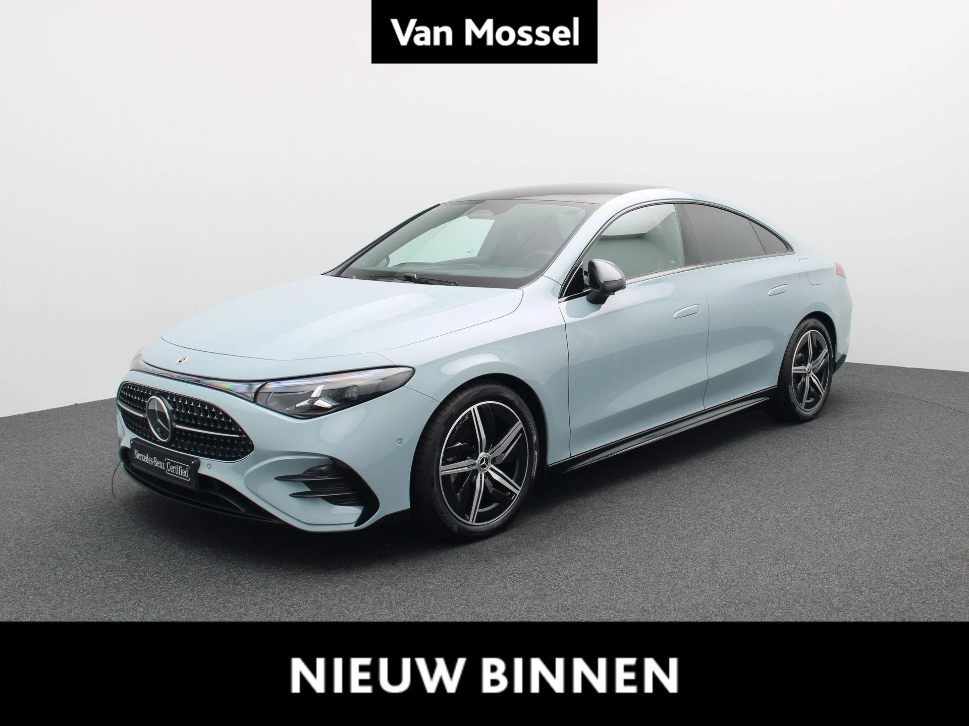 Mercedes-Benz-CLA-image-0