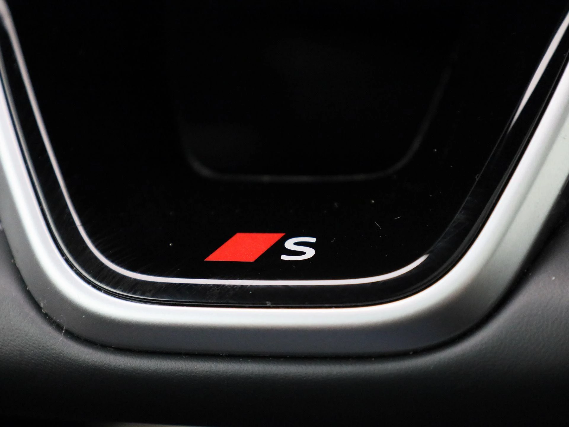 Audi A5 Avant 2.0 e-hybrid quattro S edition Competition