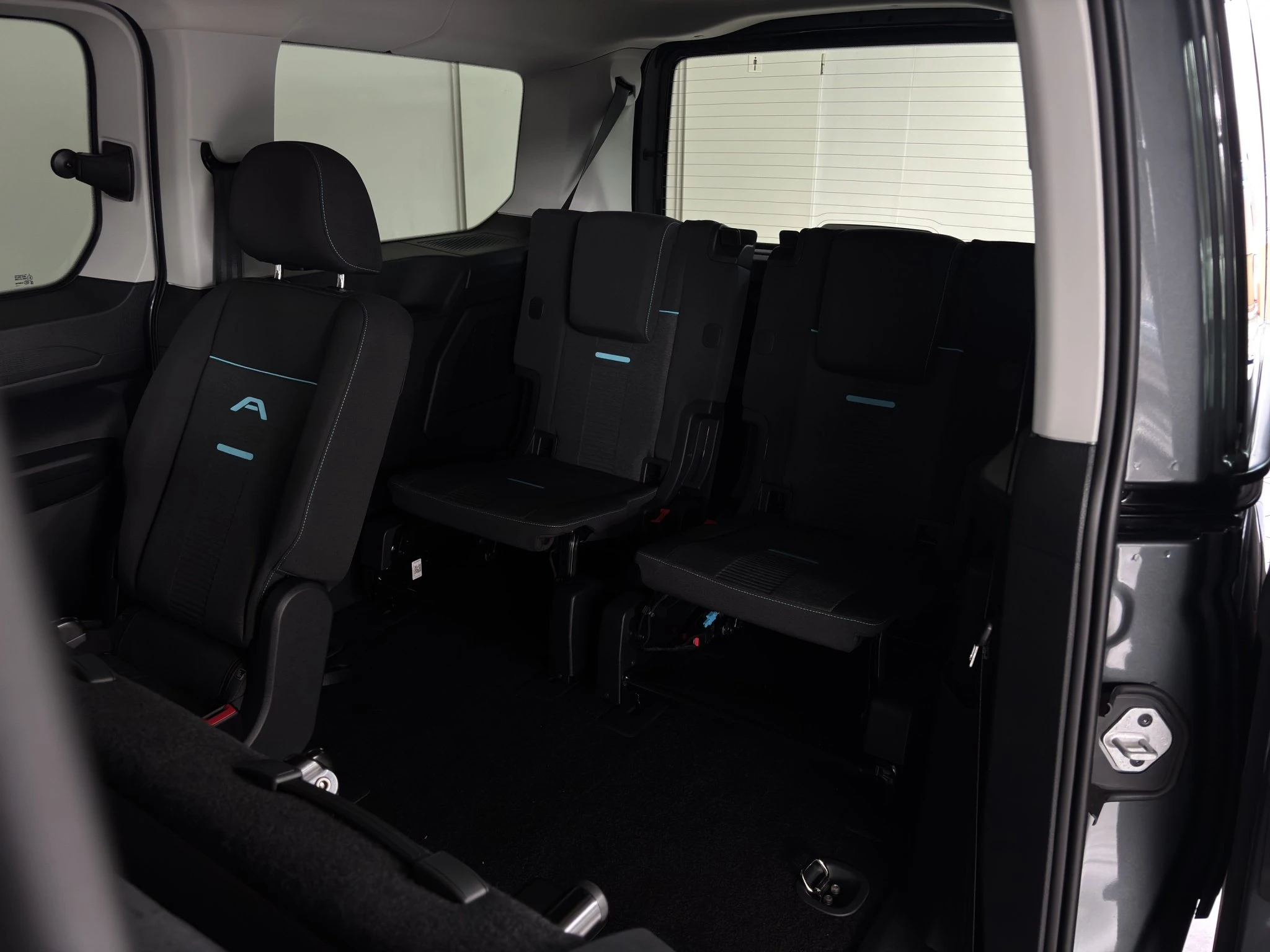 Ford-Tourneo Connect-image-18