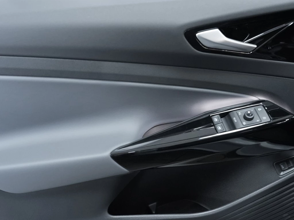 Volkswagen ID.4 77 kWh Autom. Pro AHK Wärmepumpe Tech-Paket