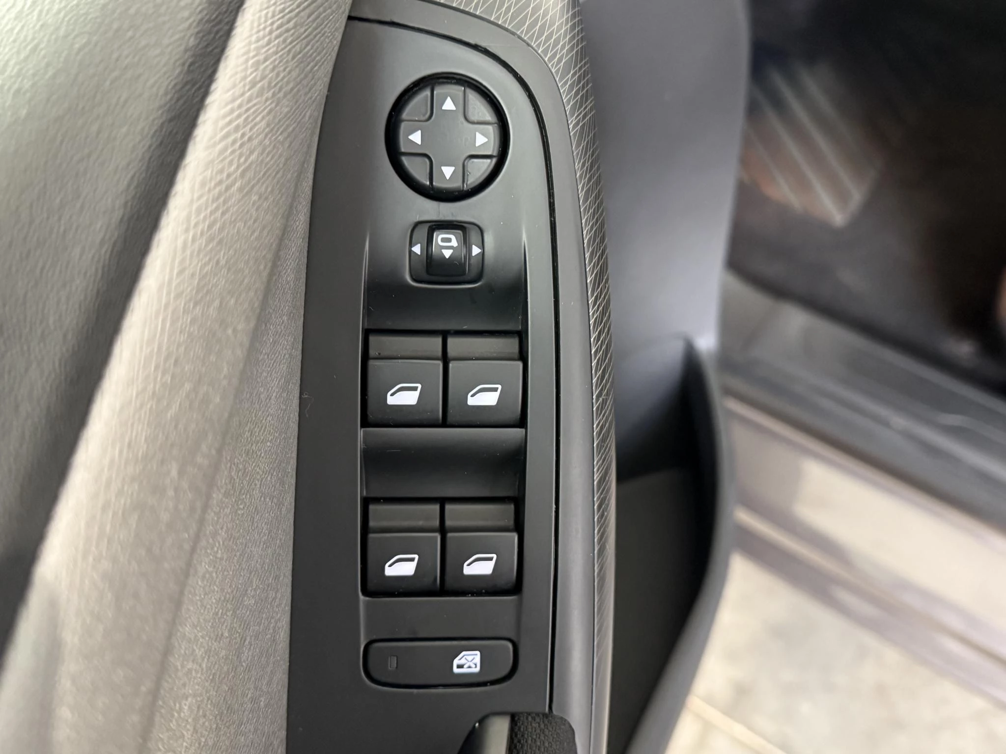 Citroën-C4 Picasso-image-17