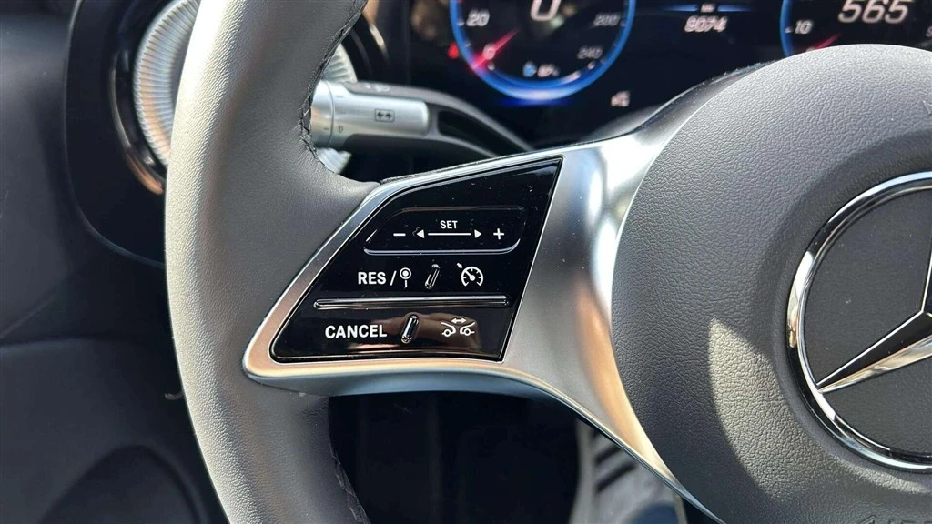 Mercedes-Benz-CLA-image-10