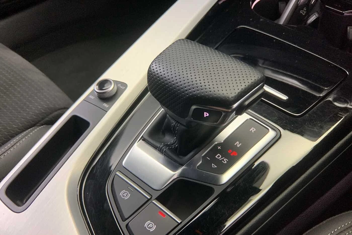Audi-A4-image-24