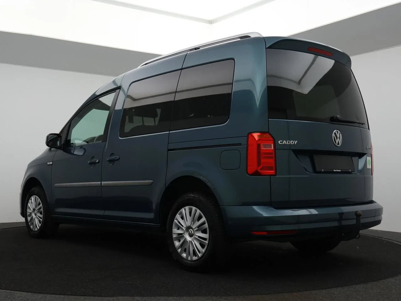 Volkswagen Caddy CNG 1.4 TGI Trendline *DSG*NAVI*TREKHAAK*AUTOCLIMA*CRUIZE*...